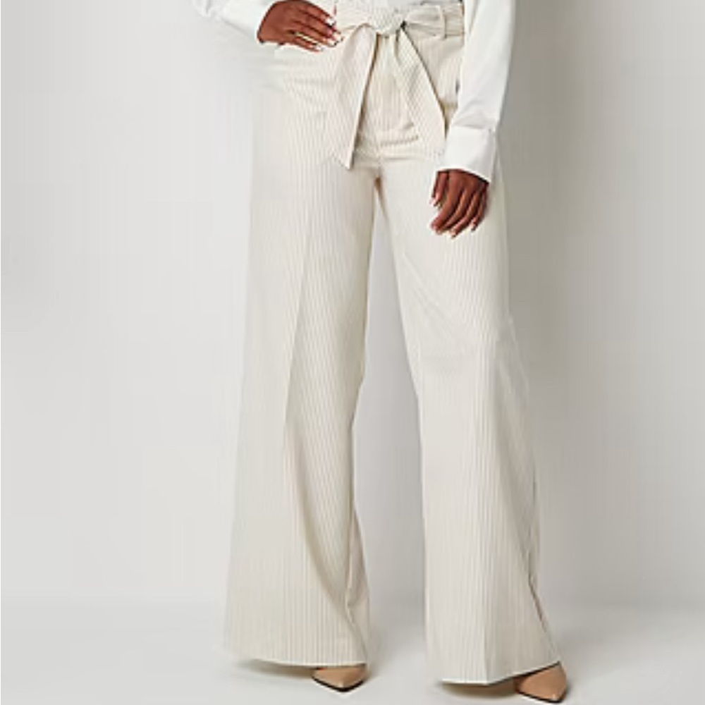 Wide-leg Pants